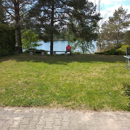 Neu! See-ferienwohnung 1 *